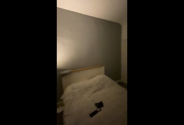 House, one bedroom with rooms downstairs Main Photo