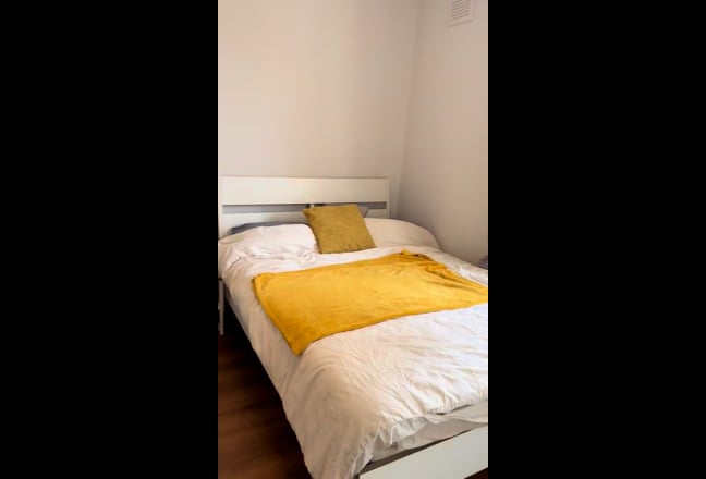 Roomy flat in the heart of Hackney Main Photo