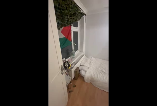 Room available in friendly house with garden!  Main Photo