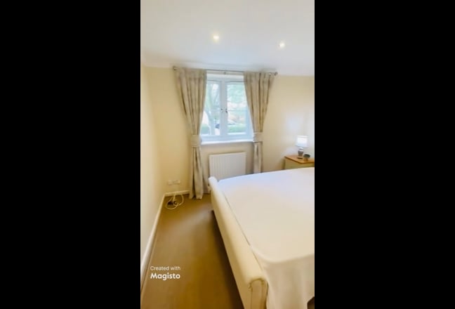 Beautiful db room/Grove Park/Chiswick  Main Photo