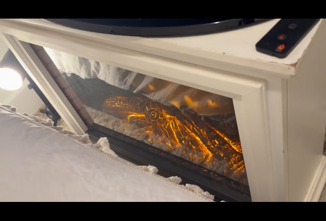 Room For rent with TV & fire stick  Main Photo