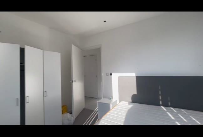 En-suite Master Room in Modern 2B2B | Whitechapel  Main Photo
