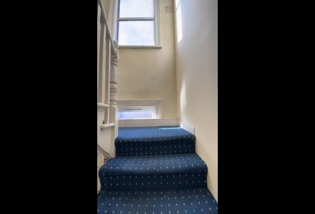 Spacious studio flat located on Harlesden High Str Main Photo