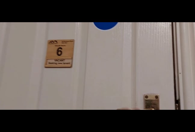 Nice comfy warm ensuite room #3 *BILLS INC* Main Photo