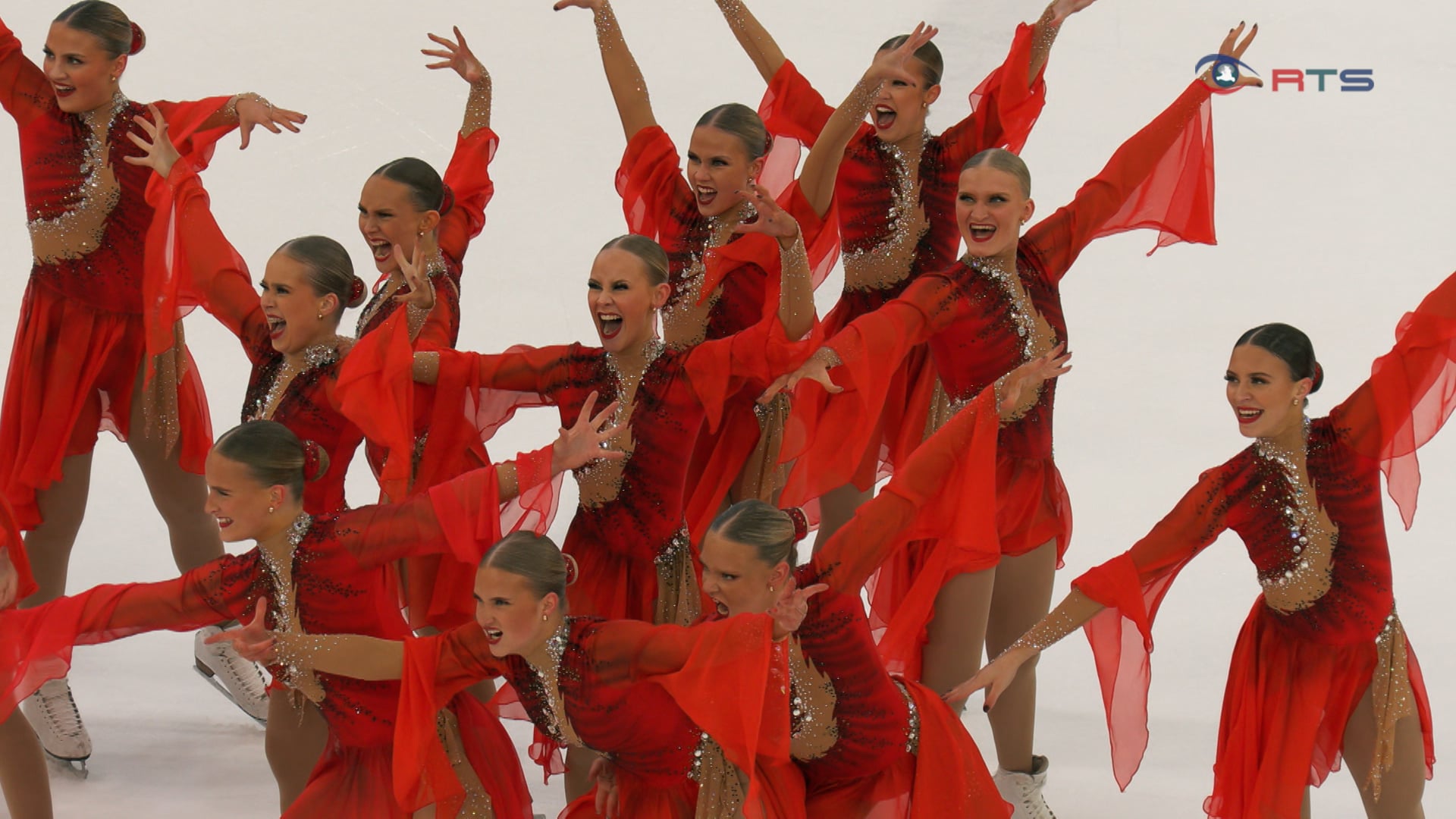 mozartcup-probelauf-fuer-synchroneiskunstlauf-wm