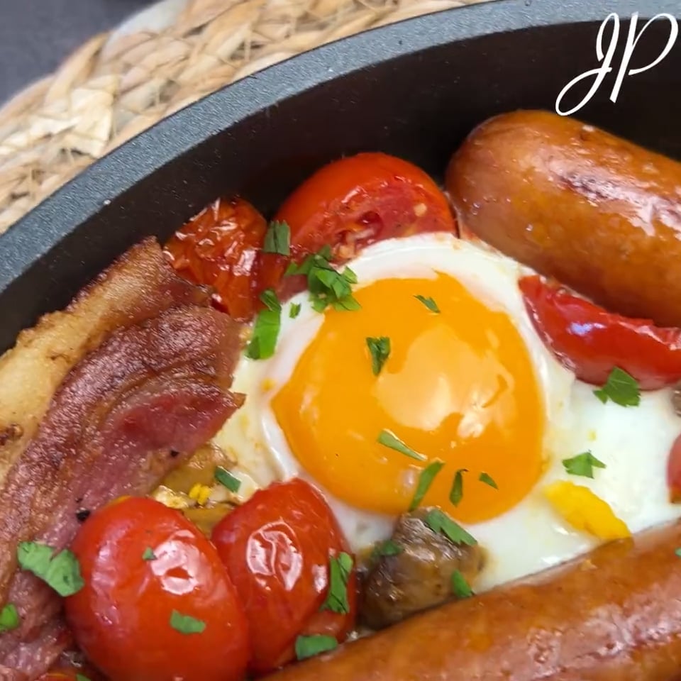 Whatever Pan Mixed Breakfast Bake | Videos & Movies on Vimeo