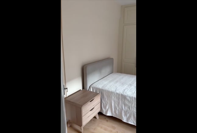 Prime Location Studio – Earl’s Court Main Photo