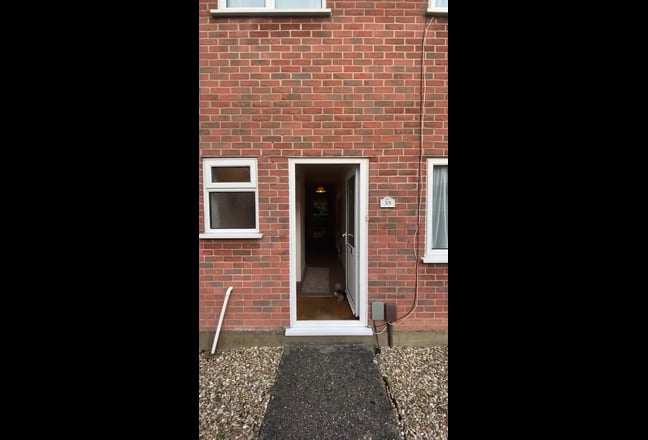 Room available in Winton  Main Photo