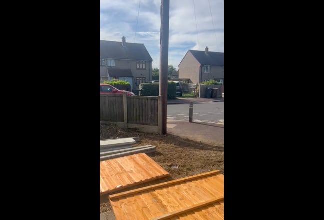 Small Rooms to Rent – House Share – RM6 5LH Main Photo