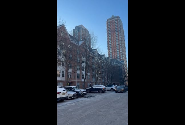 Avalon Cove Newport Luxury Rooms Main Photo