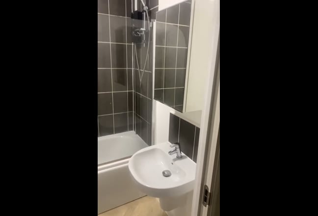 A single room available in a two bedroom apartment Main Photo