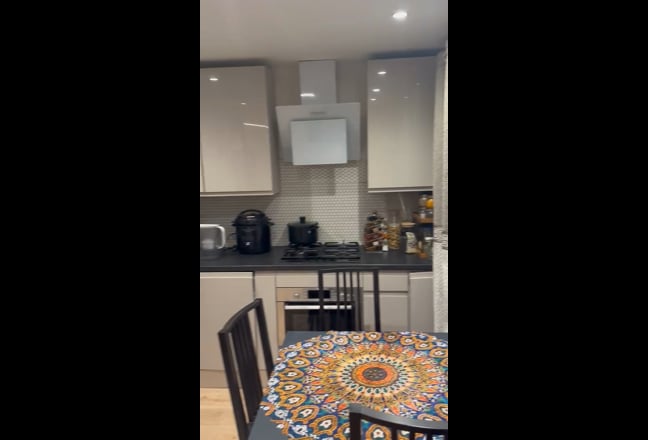 En suite brand new bedroom  Main Photo