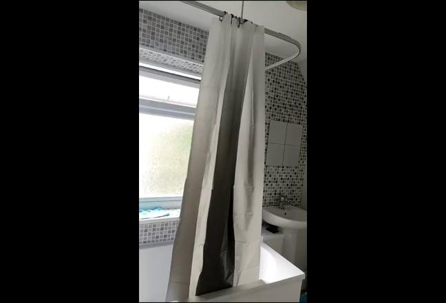 Cozy large double bedroom  Main Photo