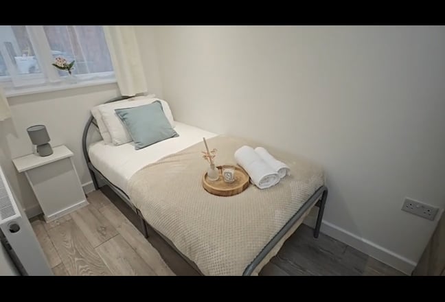 Renovated Double Studio in Willesden Green | Bills Main Photo