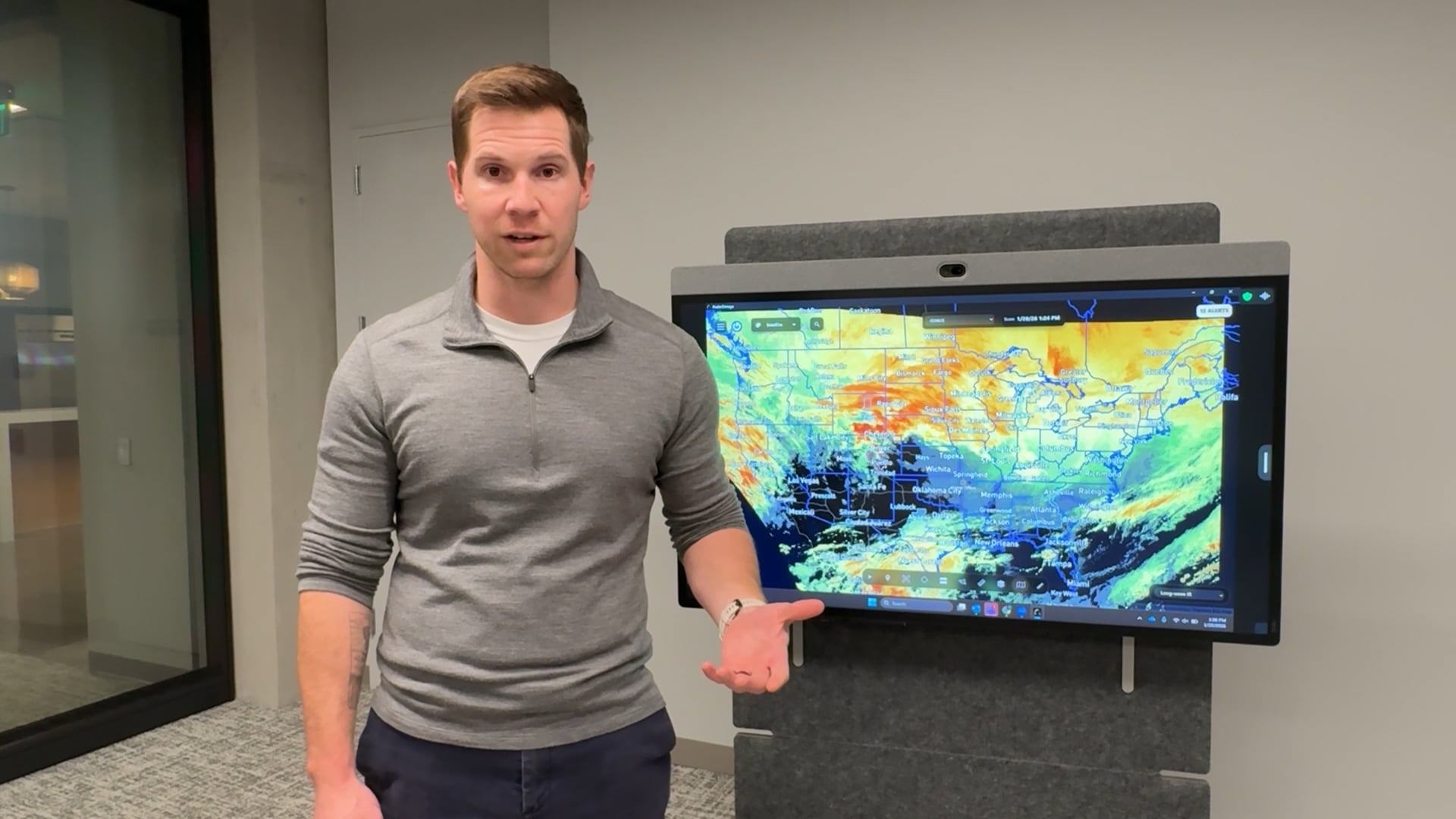 In-House Meteorologist Role in the EOC