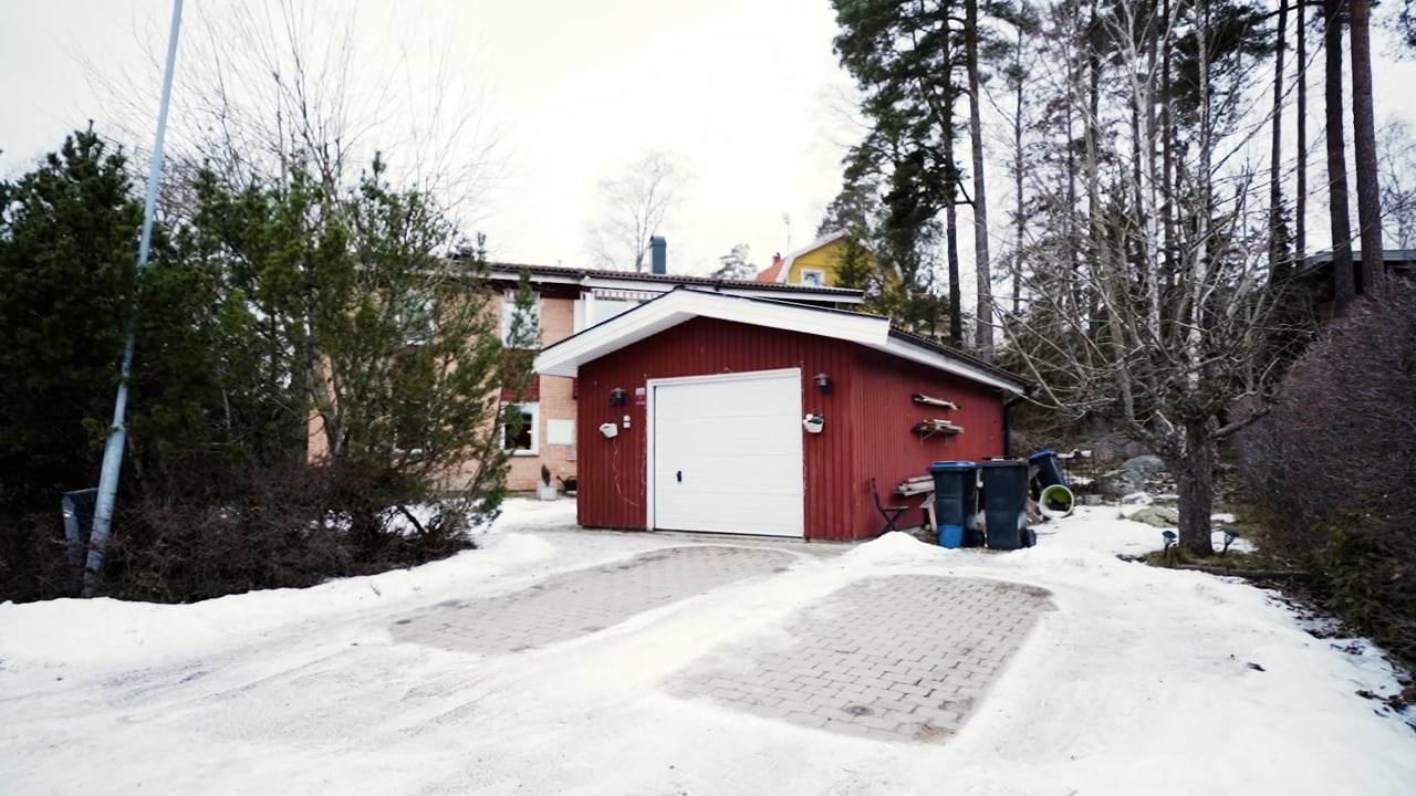 6 rum Villa på Manganvägen 5 Skarpäng Täby kommun - video