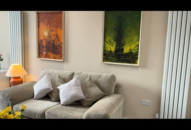 Large L-Shaped Studio with Distinct Living Zones Main Photo