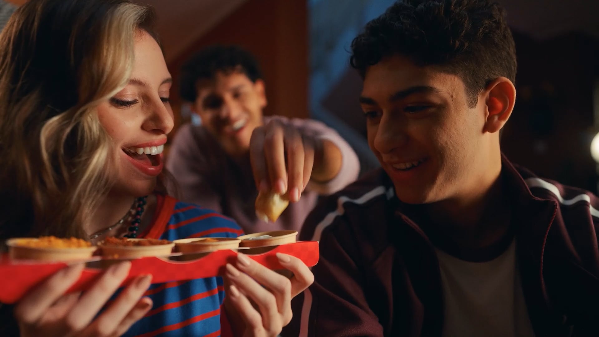 Pizza Hut X DipNCrunch