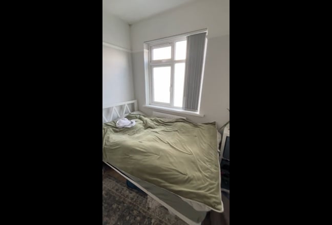 Cosy, bright double room in friendly houseshare Main Photo