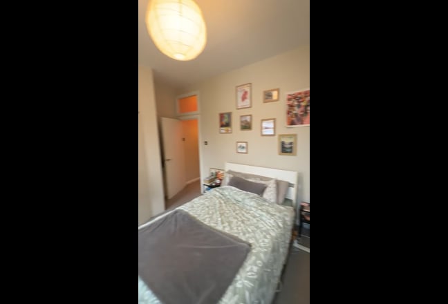 Stunning 1 bed flat near Streatham Hill Station Main Photo