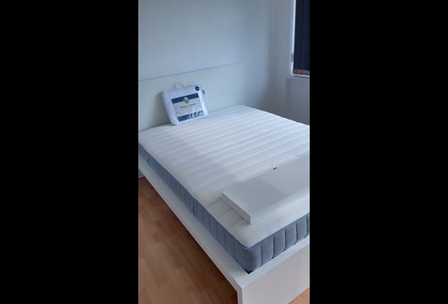 Five Minute Walk From Brentwood Station  Main Photo