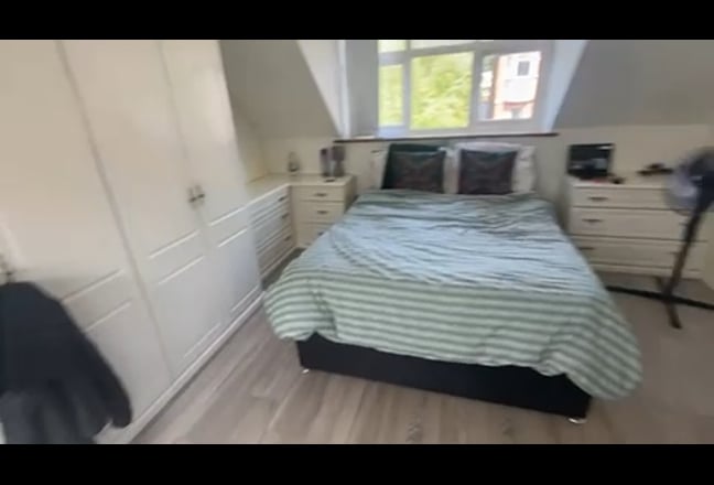 One double Bedroom available  Main Photo