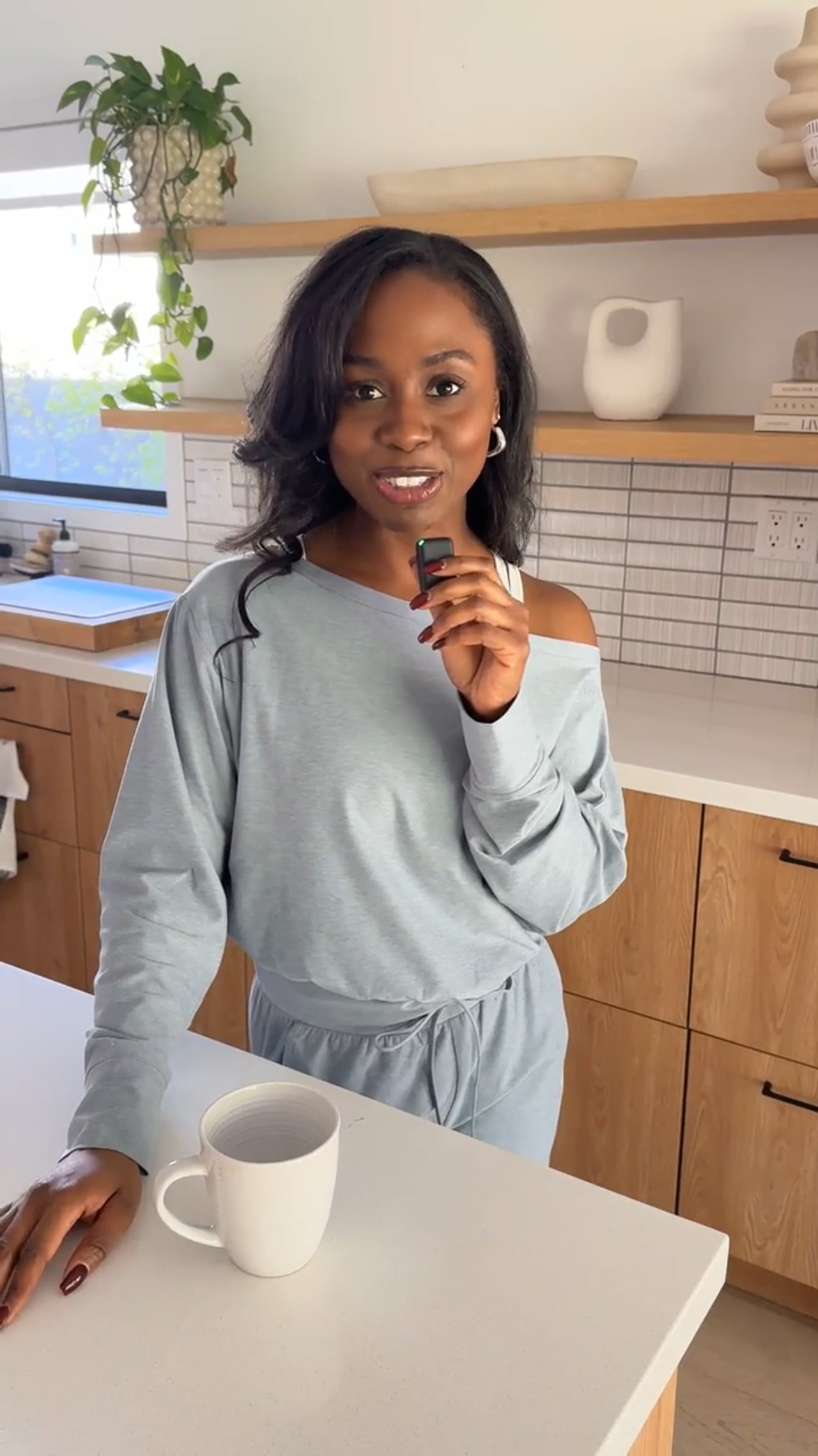 Cloud Jersey Off-Shoulder Sweatshirt - Fabletics