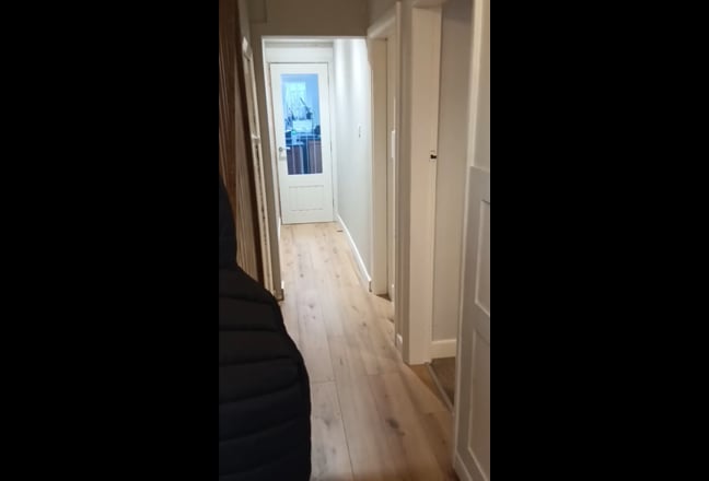 Double Room In Friendly Family Home Main Photo