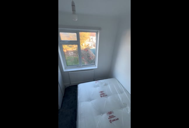 🏡Spacious Room in Romford⭐️ Main Photo