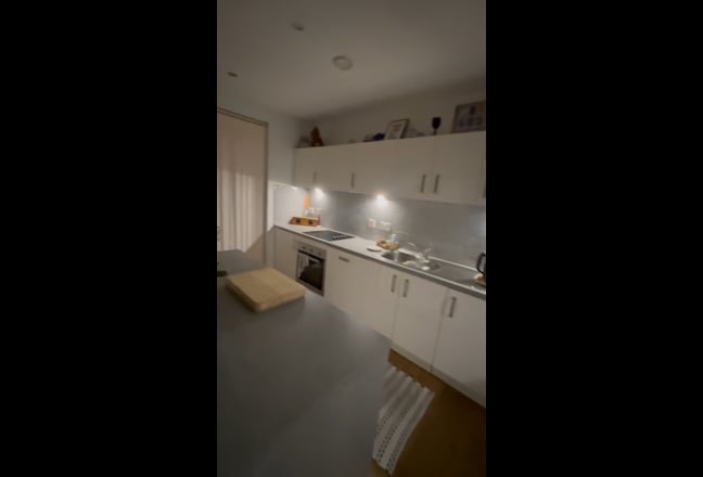 Looking for room mates in massive flat in Hulme! Main Photo