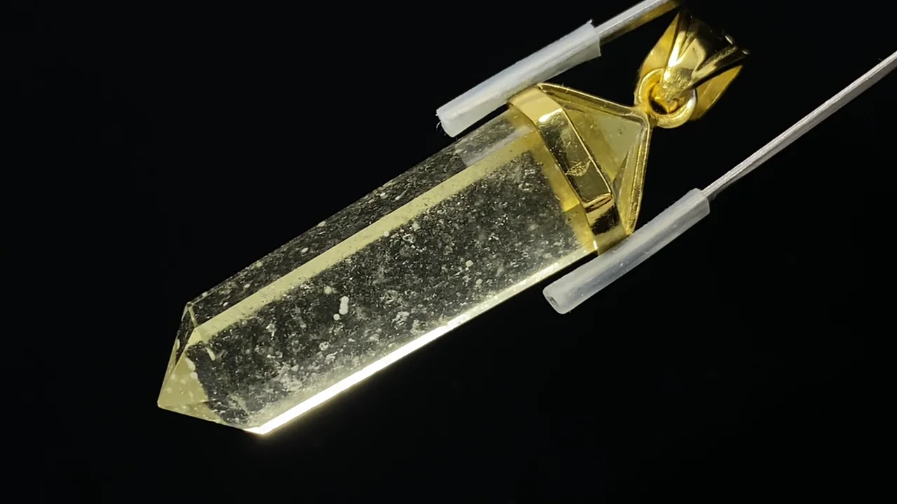 動画】【1点もの】リビアングラス ダブルポイント ペンダントトップ