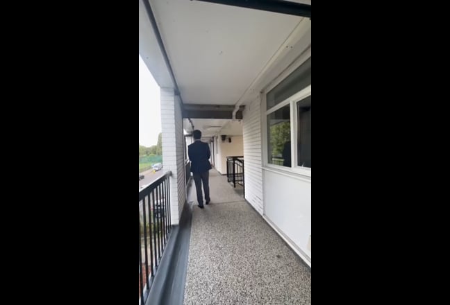 Looking for flat mates  Main Photo