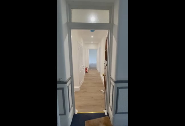 Kilburn double room in wholesome cosy flat Main Photo