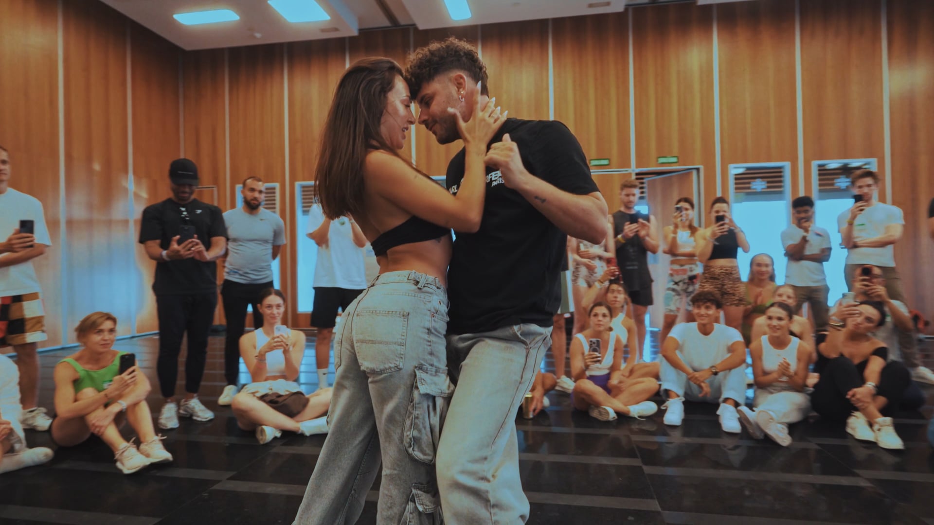 Luis y Andrea -   How deep is your love - Sensual Week 25