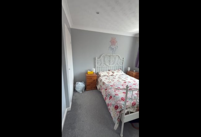 Beautiful 3 bedroom house  Main Photo