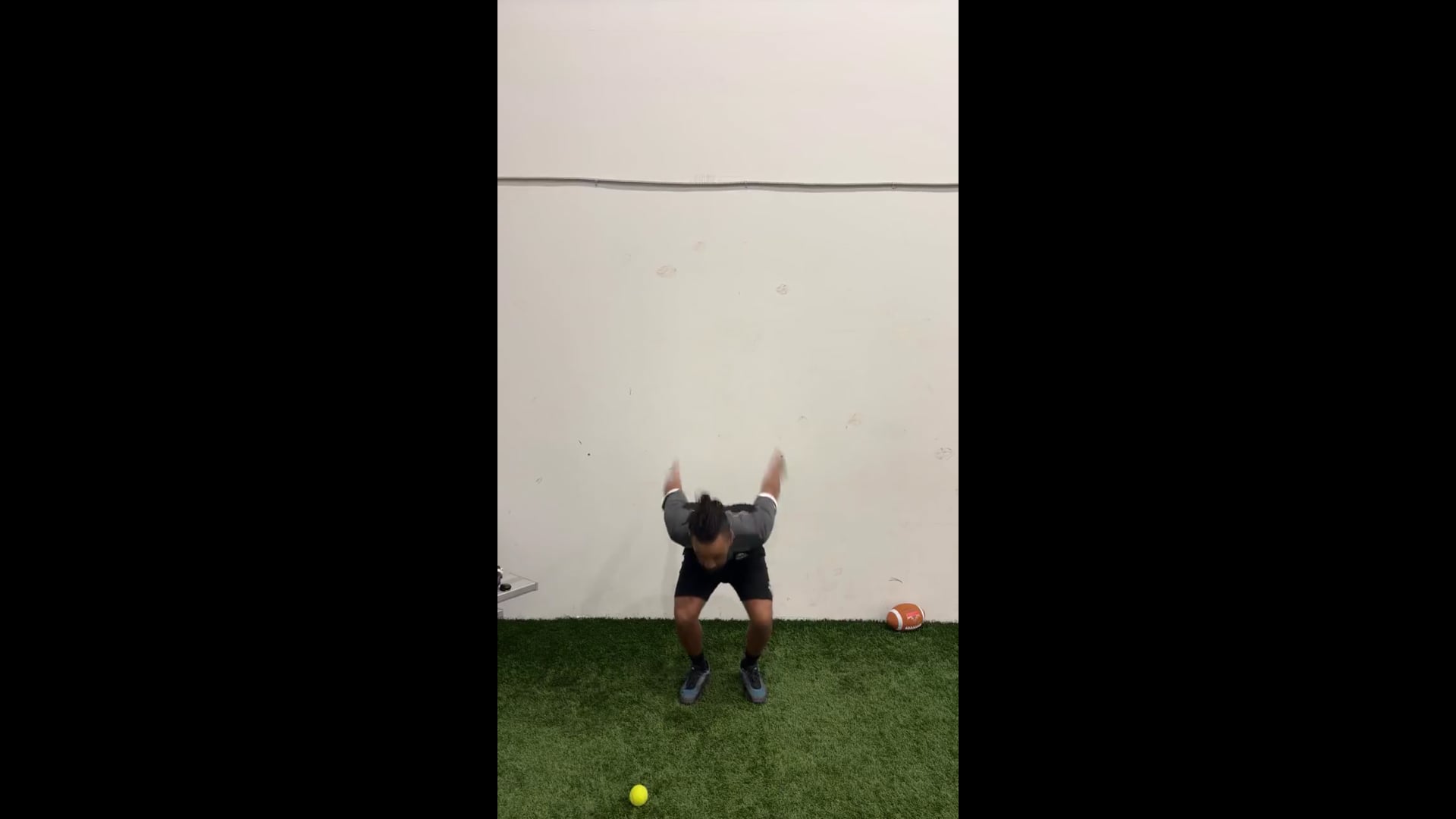 Watch PurpleShift athlete's Vertical Jump: 17.5 inches