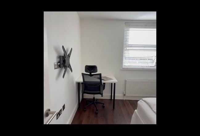 Lovely room between Kilburn & Queens Park! 🌳 Main Photo