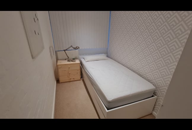 Single Room - Warm Cosy Flat Main Photo