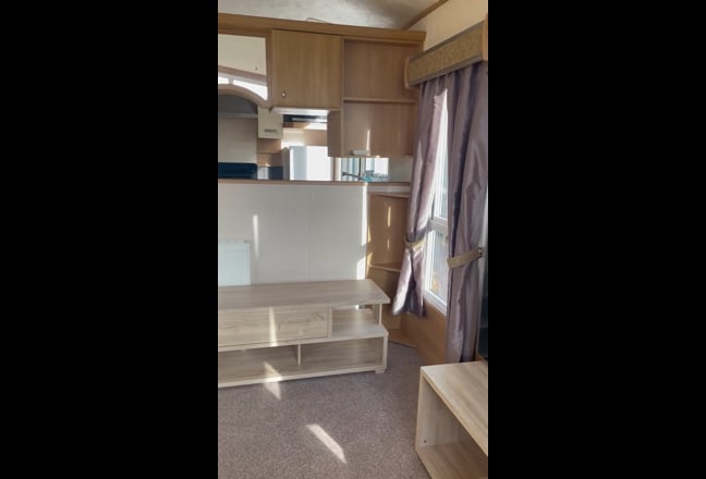 2 Bedroom Mobile Home Main Photo