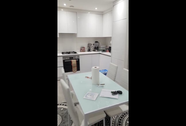 A luxurious double and a single Room for rent. Main Photo