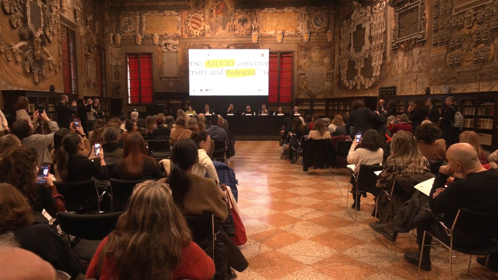 Bologna diventa il palcoscenico dell’arte contemporanea