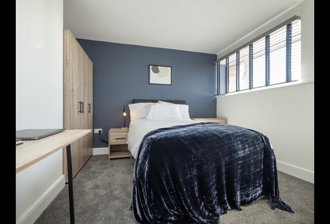 🔥 Fabulous Professional Ensuite 🔥 Main Photo