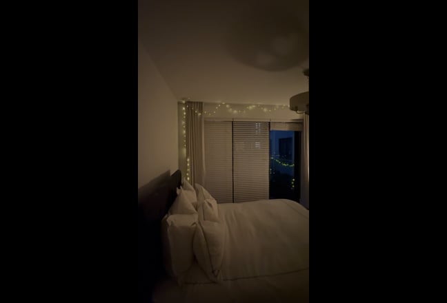 Double room with balcony 1min from station, gated Main Photo