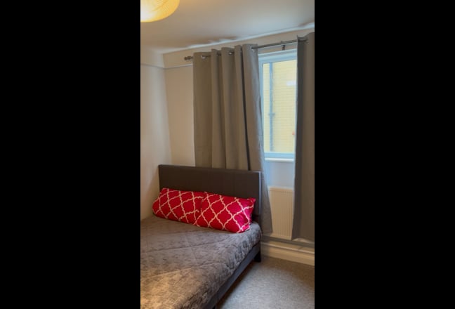 Double furnished bedroom to rent Main Photo