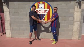 El Barça Atlètic, el Girona FC i el RCD Espanyol s'interessen per l'exescalenc Izan González