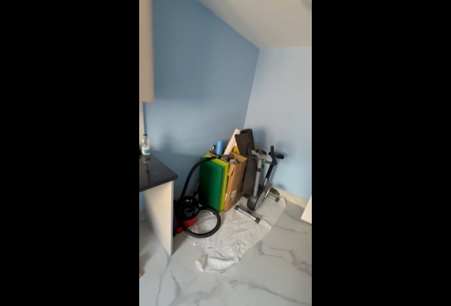 Double en suite room to sublet for 45 days Main Photo