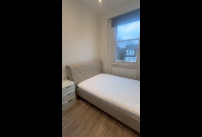 Beautiful Modern 2Bed, 2Bath Flat Willesden Green  Main Photo