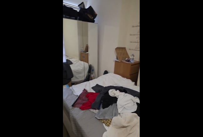 (Urgent)two  bedroom available in share house Main Photo