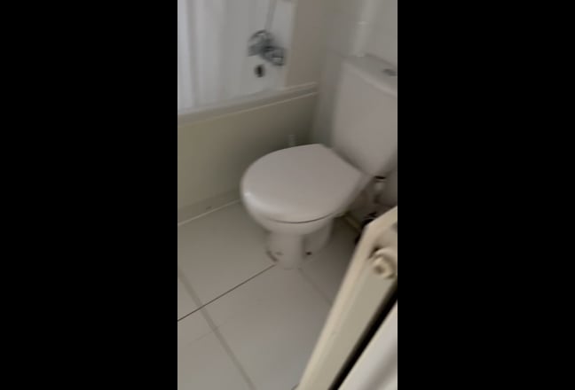 Two  rooms   Main Photo