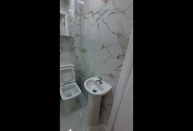 Ensuite Double Room – Trentham (ST4) – Bills Incl Main Photo